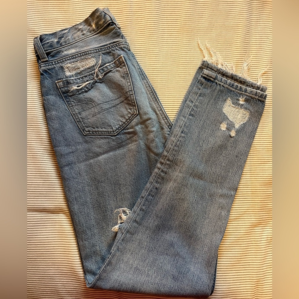 American eagle mom jean